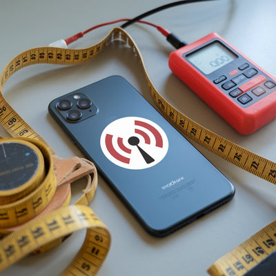 Patch Anti-Ondes pour Smartphone : Arnaque ou Solution Efficace ? Analyse et Tests Scientifiques - chargeurterre earthing